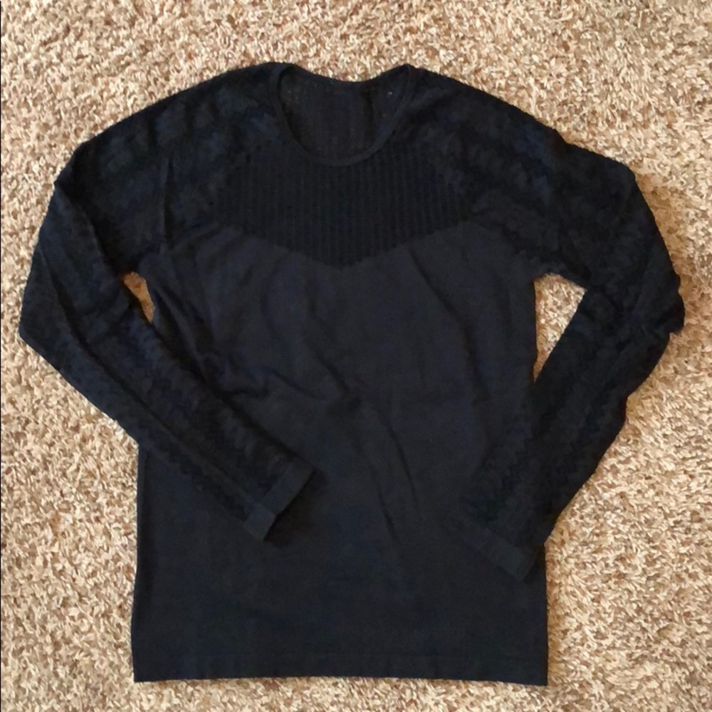 Ladies long sleeve workout top